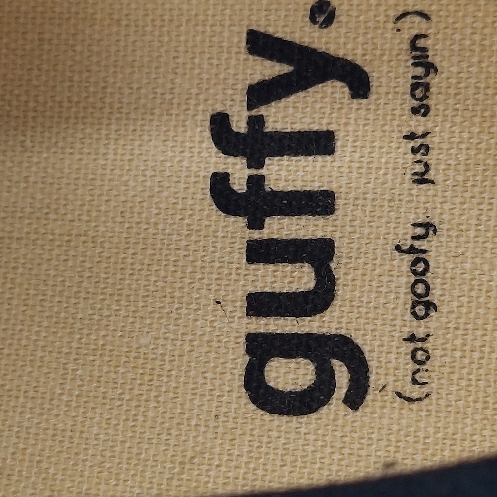 Guffy The Spicewood Black Low Top Cap Toe Canvas Sneaker Shoes Women's US 8.5 - Picture 14 of 14